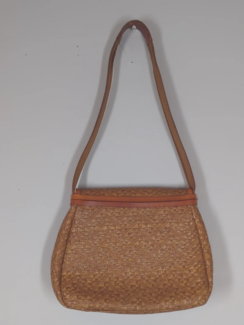 Vintage The trend Woven Straw Shoulder Bag in Brown - Classic Women's Tote - Picture 7 of 9